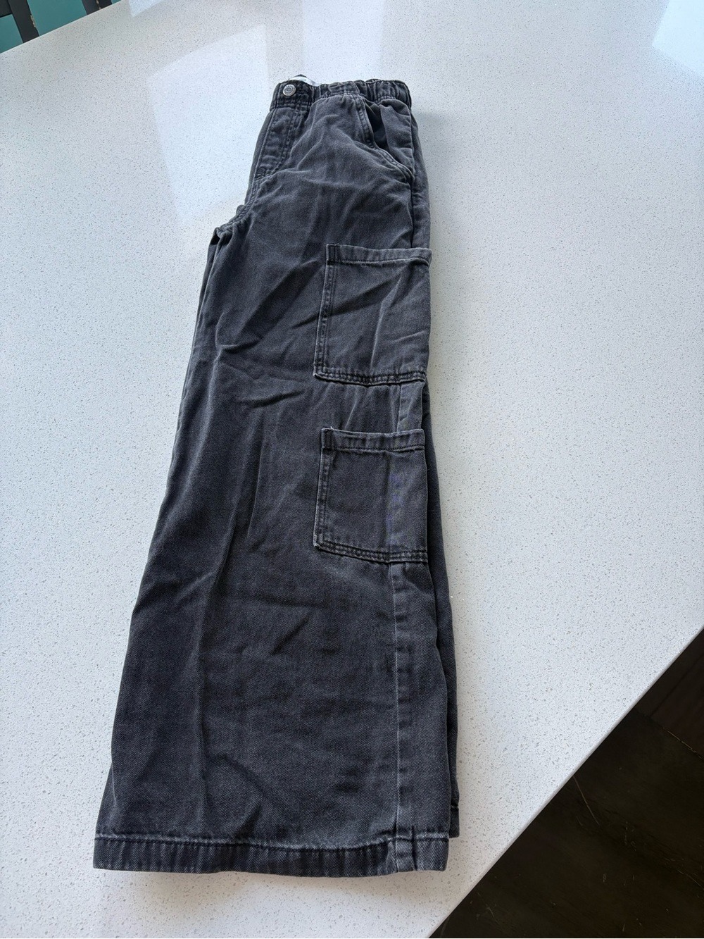 Girls Black Cargo Pants - high rise